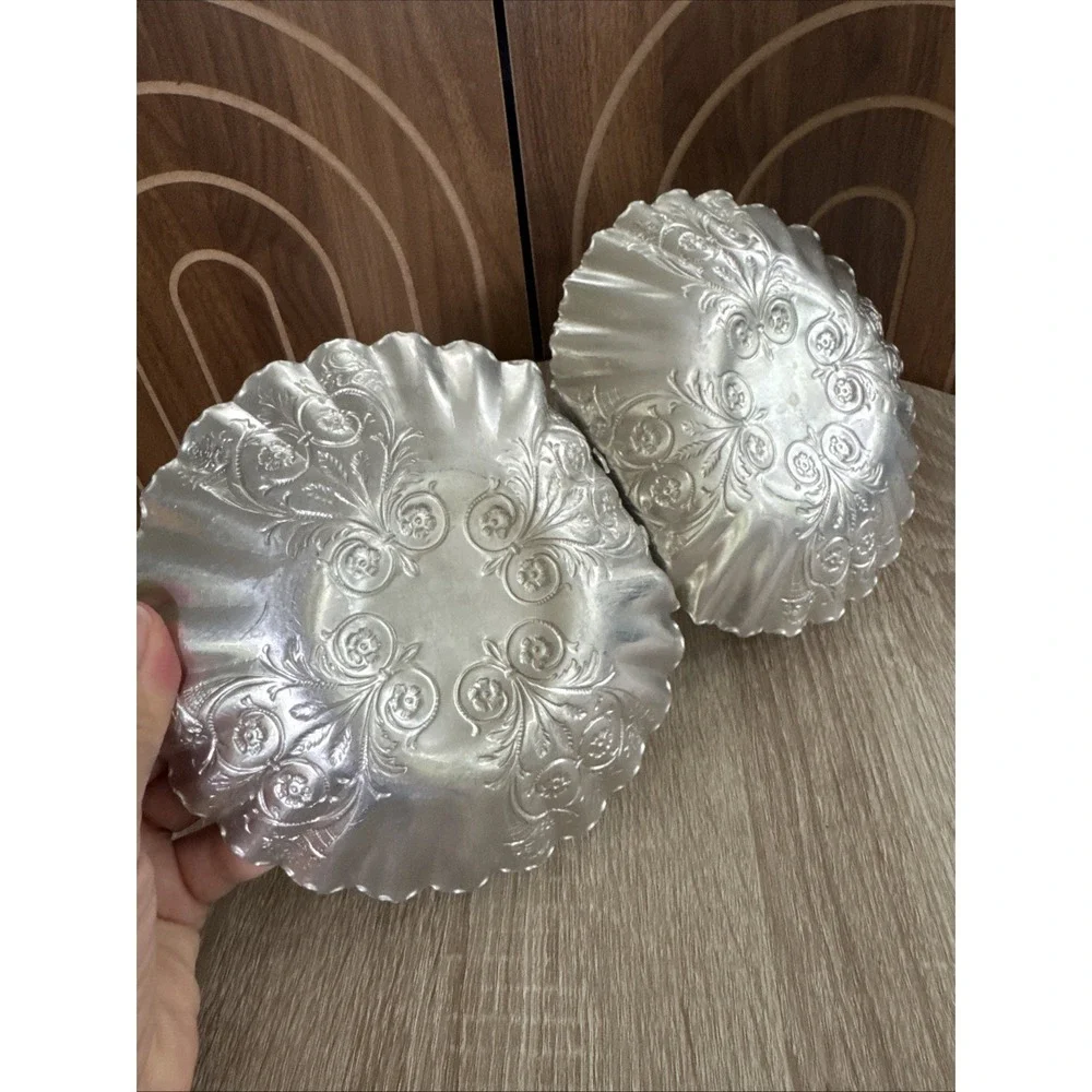 Hammered Aluminum Double Basket w Handle and Fluted Edge Reticulated Florals